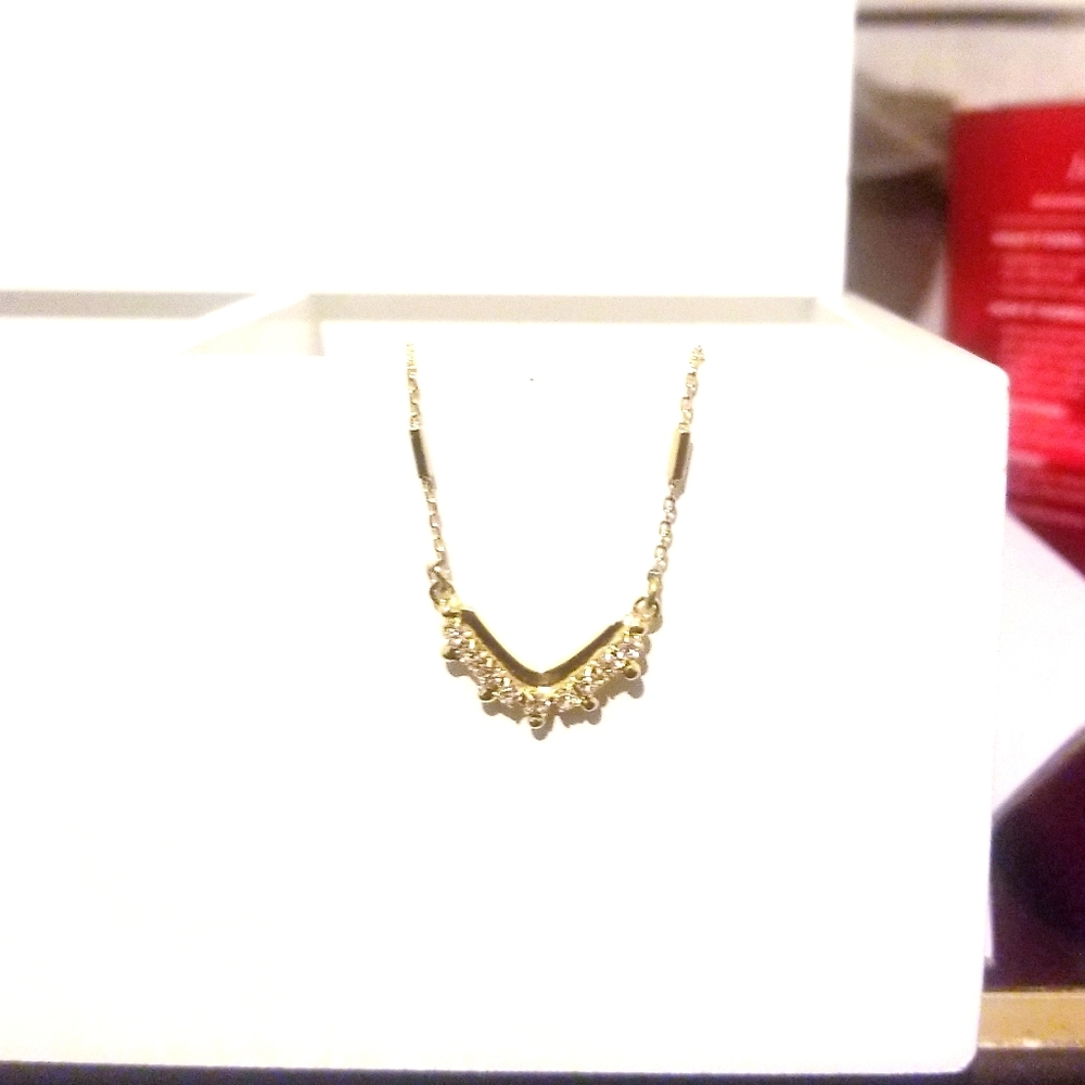 💎Nique.d Crown Shimmer Necklace sold by Papyrus💎